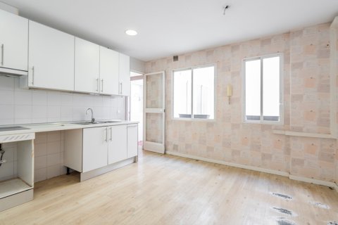 Huoneisto myytävänä Madrid, Espanja, 6 makuuhuonetta, 352 m2 No. 164277 - kuva 11