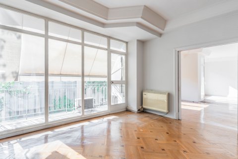Huoneisto myytävänä Madrid, Espanja, 6 makuuhuonetta, 352 m2 No. 164277 - kuva 2