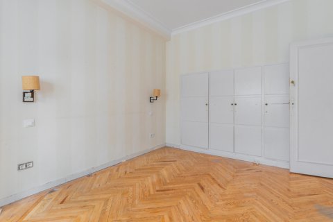 Huoneisto myytävänä Madrid, Espanja, 6 makuuhuonetta, 352 m2 No. 164277 - kuva 27