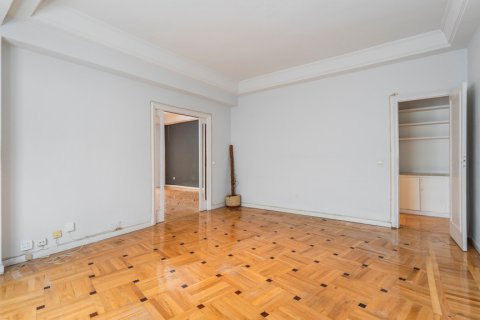 Huoneisto myytävänä Madrid, Espanja, 6 makuuhuonetta, 352 m2 No. 164277 - kuva 9