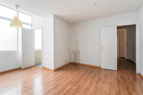 Huoneisto myytävänä Madrid, Espanja, 6 makuuhuonetta, 352 m2 No. 164277 - kuva 20