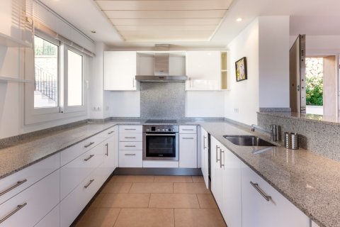 Takvåning till salu i Port D'andratx, Mallorca, Spanien 3 sovrum, 145 kvm. Nr. 149264 - foto 8