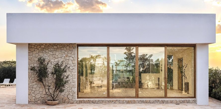 Huvila Urbanizacion Las Filipinas, Alicante, Espanja 3 makuuhuonetta, 113 m2 No. 149258