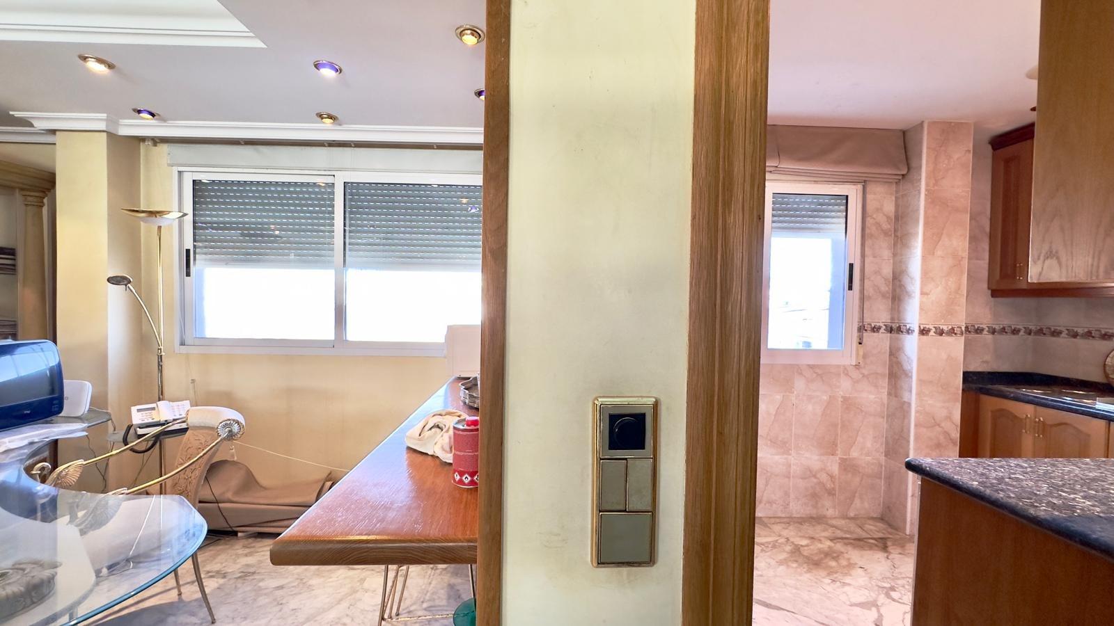 Appartamento a Torrevieja, Alicante, Spagna 2 camere da letto, 195 mq. N° 155630