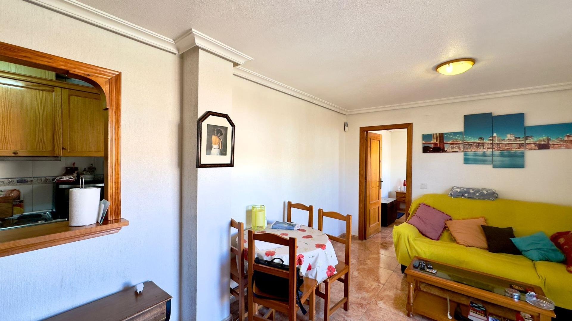 Apartment in Torrevieja, Alicante, Spain 2 bedrooms, 73 sq.m. No. 155628