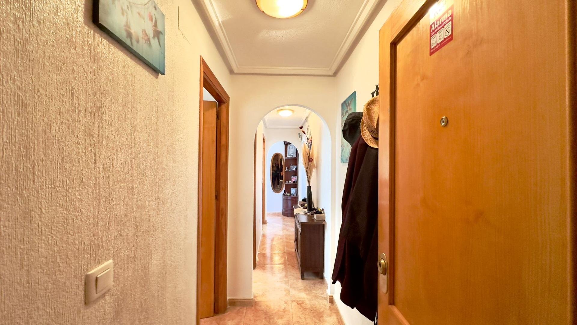 Apartment in Torrevieja, Alicante, Spain 2 bedrooms, 73 sq.m. No. 155628