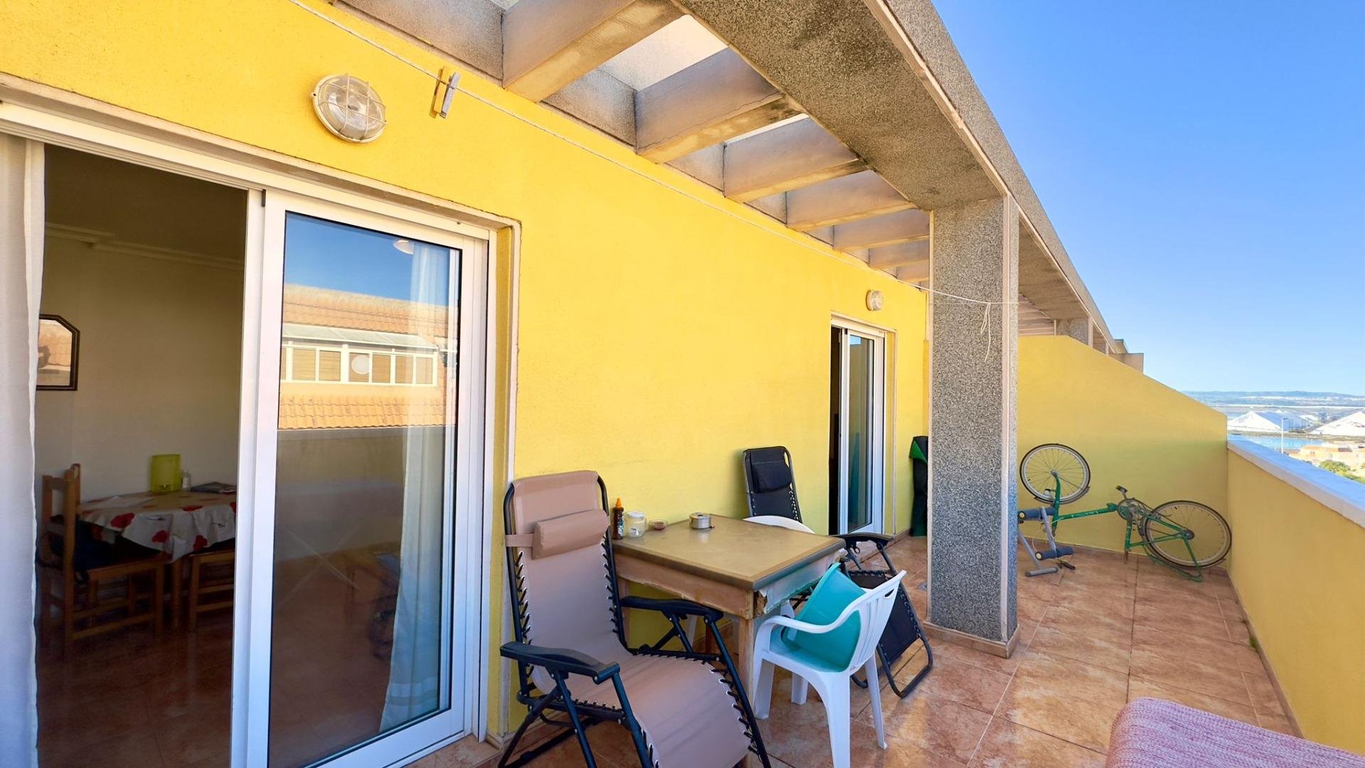 Apartment in Torrevieja, Alicante, Spain 2 bedrooms, 73 sq.m. No. 155628