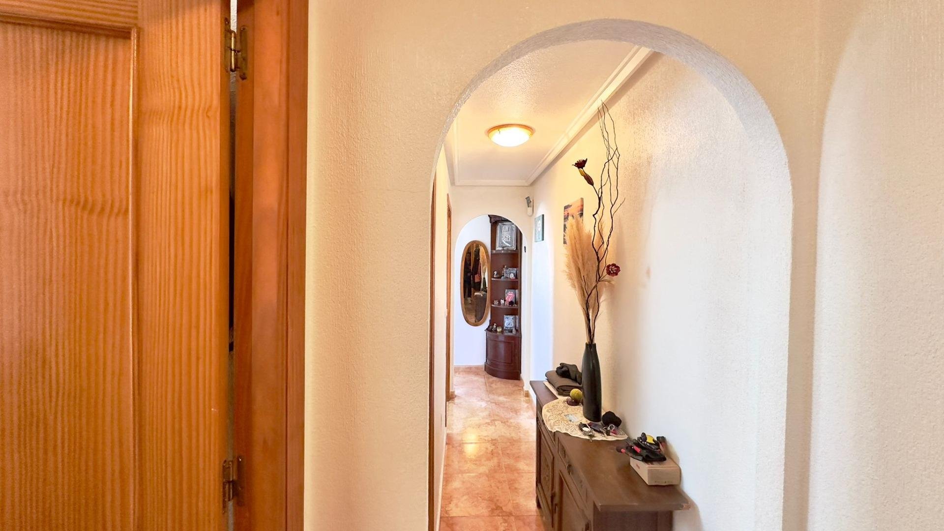 Apartment in Torrevieja, Alicante, Spain 2 bedrooms, 73 sq.m. No. 155628
