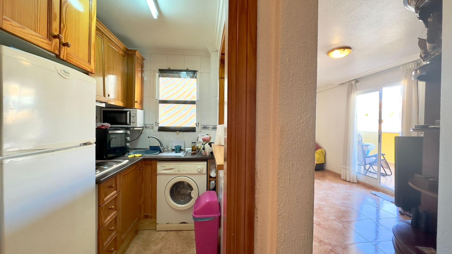 Apartment in Torrevieja, Alicante, Spain 2 bedrooms, 73 sq.m. No. 155628