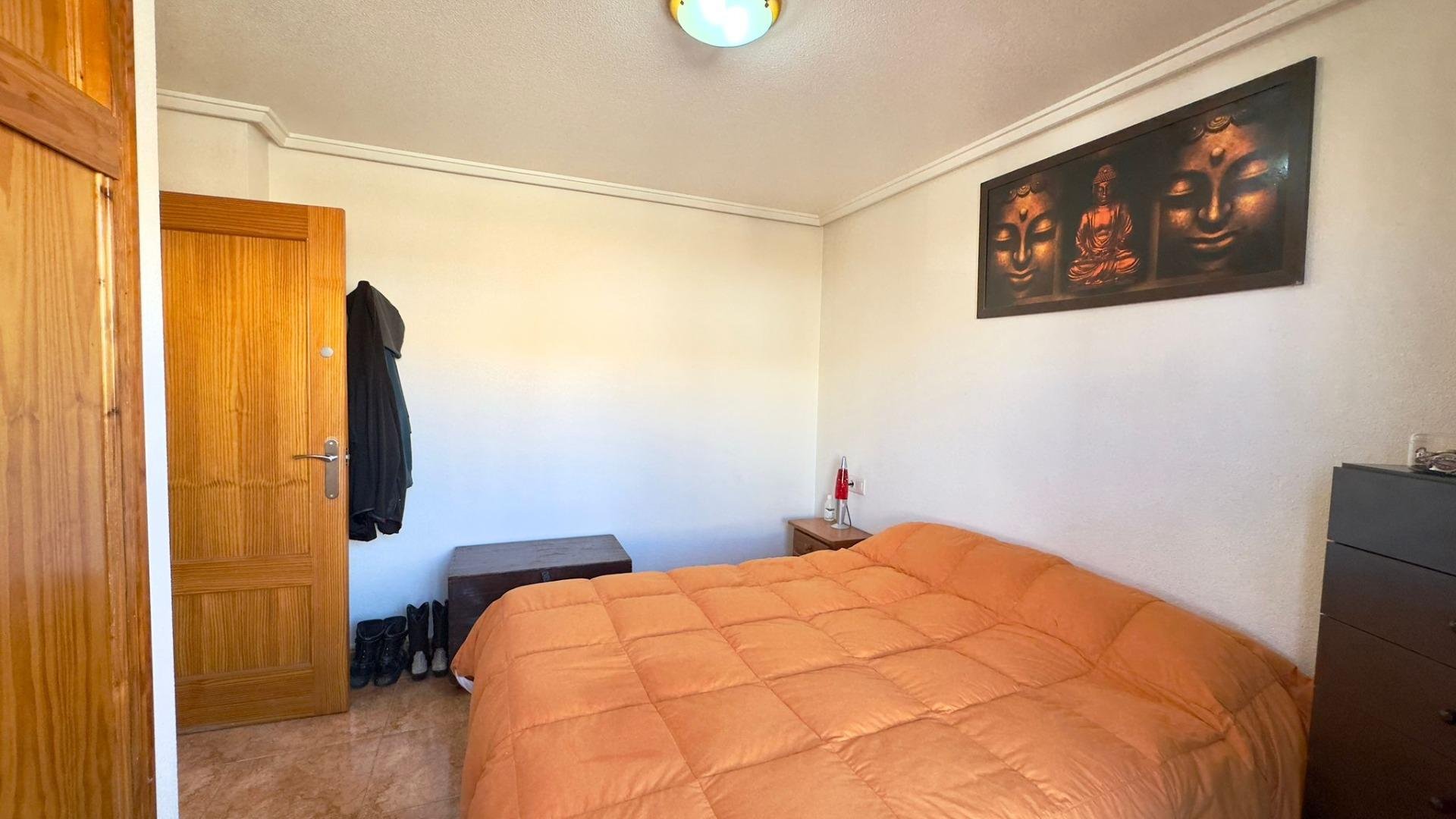 Apartment in Torrevieja, Alicante, Spain 2 bedrooms, 73 sq.m. No. 155628
