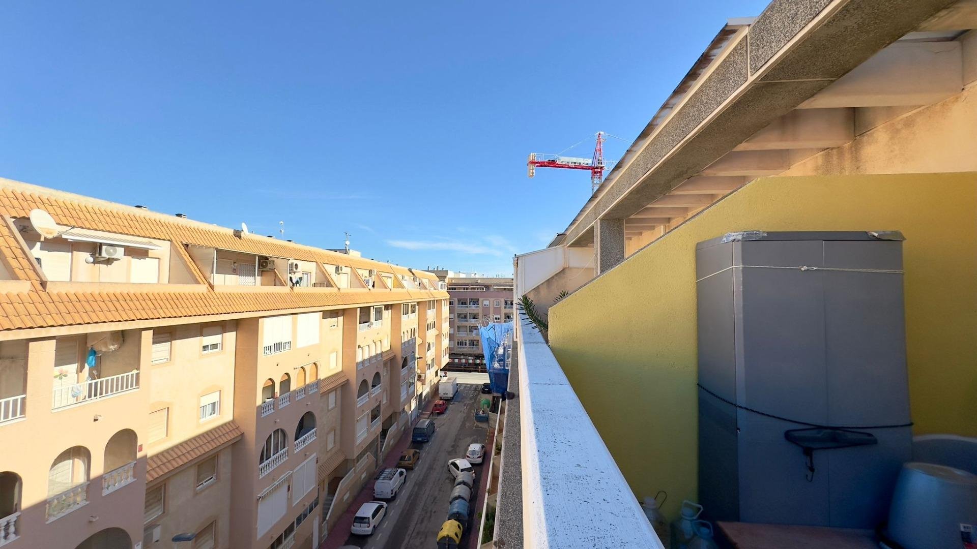 Apartment in Torrevieja, Alicante, Spain 2 bedrooms, 73 sq.m. No. 155628