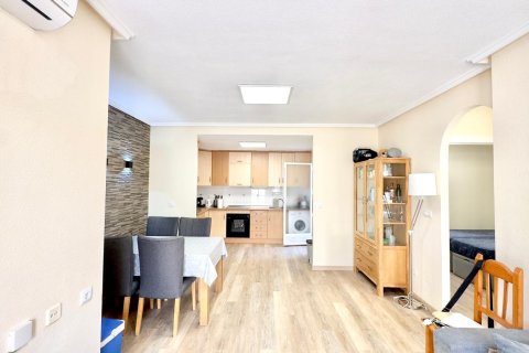 Bungalow in vendita a Torrevieja, Alicante, Spagna 2 camere da letto, 86 mq. N° 155631 - foto 9