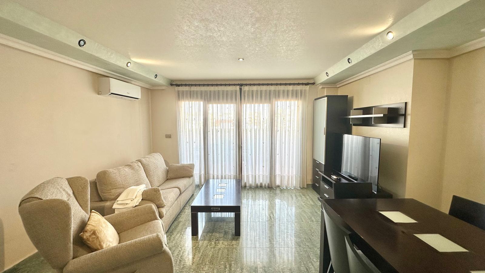 Apartment à Torrevieja, Alicante, Espagne 2 chambres, 98 m2 No. 155632