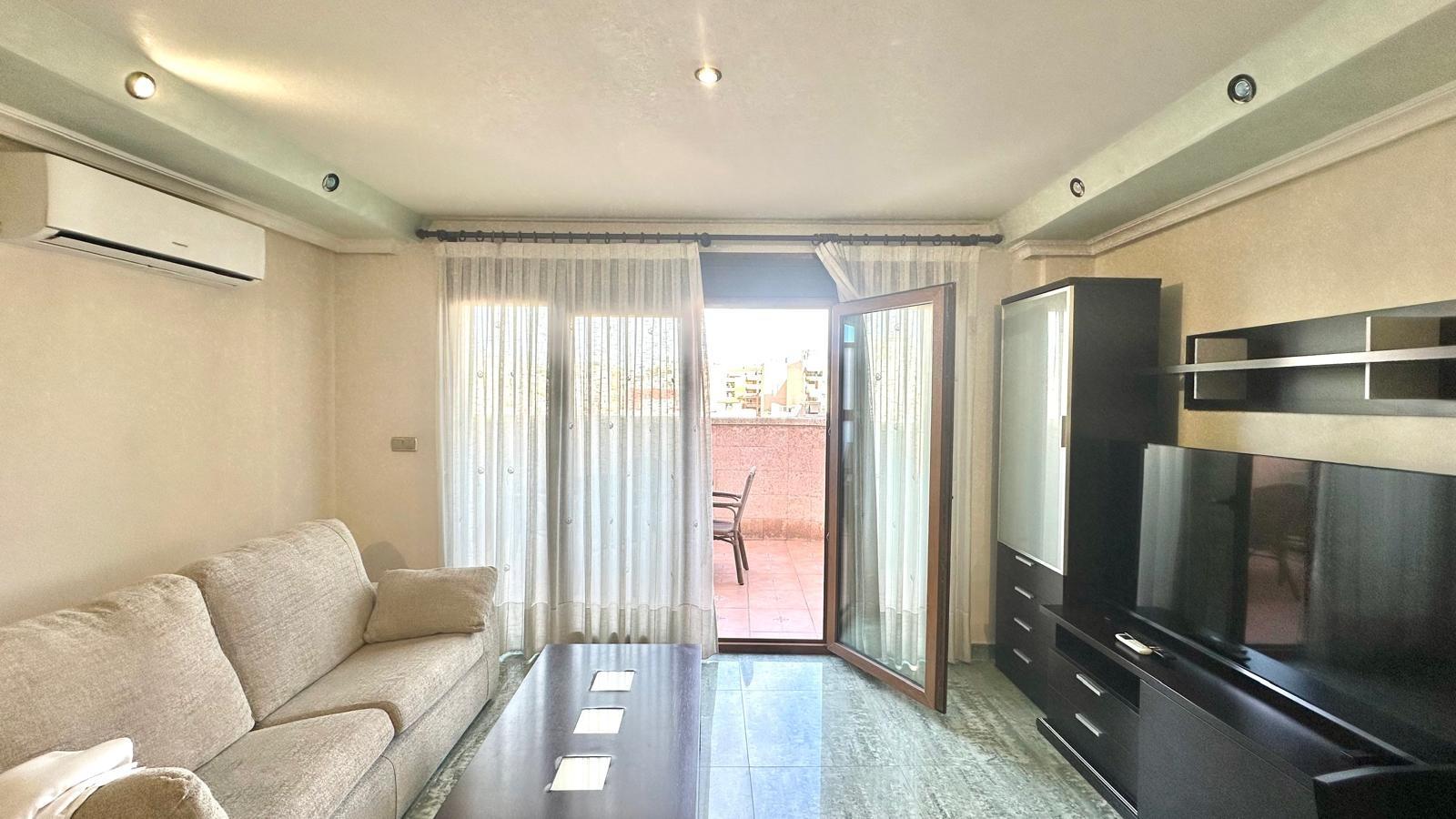 Apartment à Torrevieja, Alicante, Espagne 2 chambres, 98 m2 No. 155632