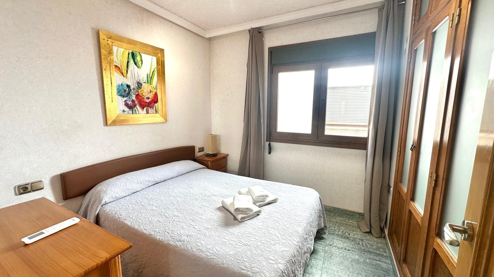 Apartment à Torrevieja, Alicante, Espagne 2 chambres, 98 m2 No. 155632