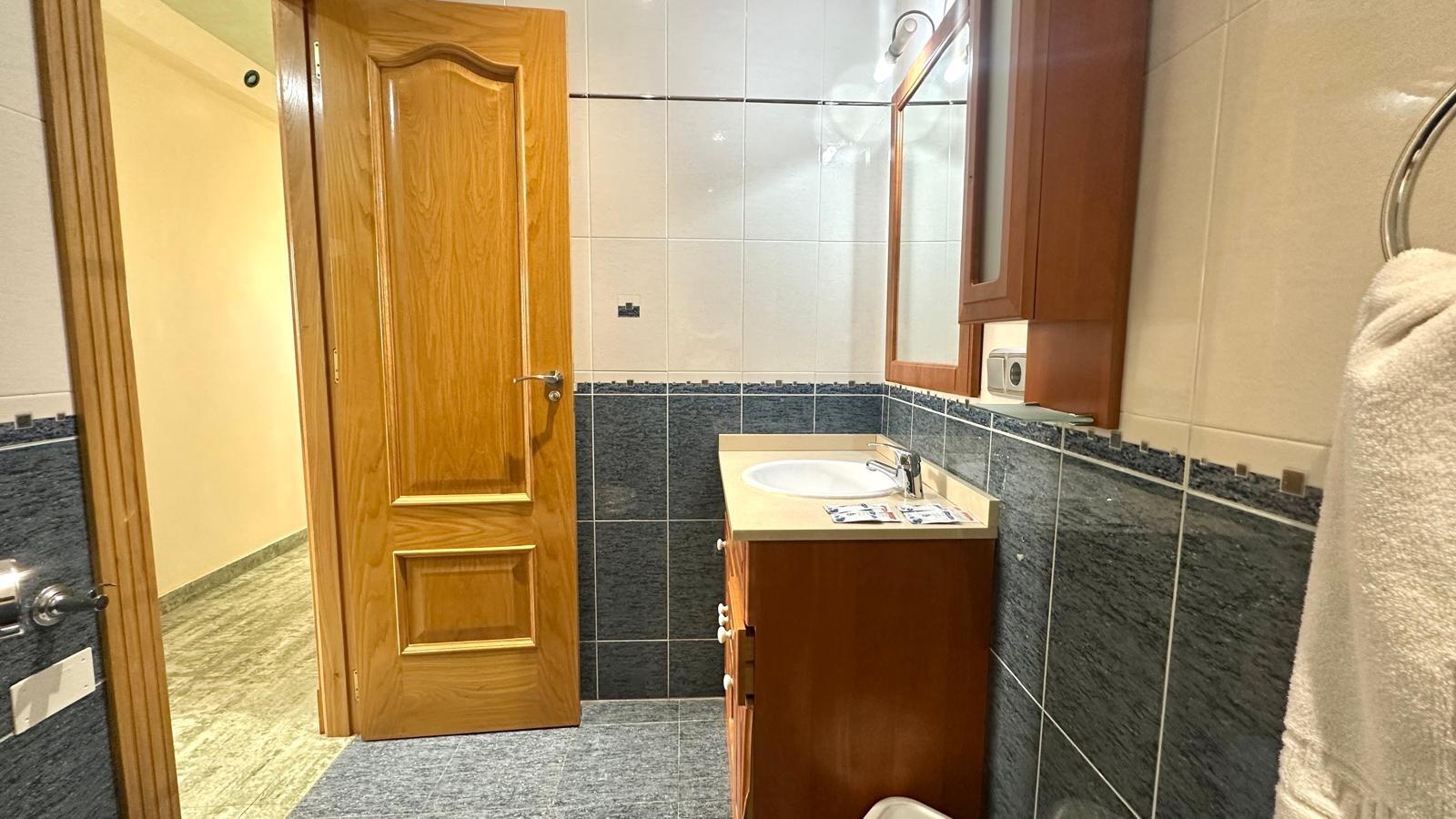 Apartment à Torrevieja, Alicante, Espagne 2 chambres, 98 m2 No. 155632