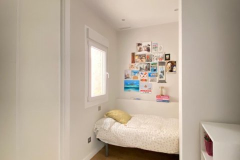 Apartment for sale Madrid, Spain 3 bedrooms, 91 sq.m. No. 113658 - photo 14