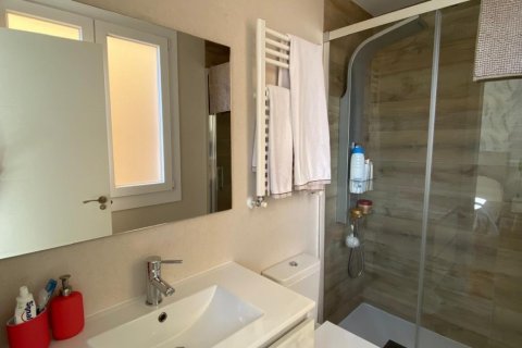 Apartment for sale Madrid, Spain 3 bedrooms, 91 sq.m. No. 113658 - photo 16