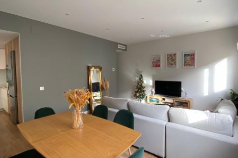 Apartment for sale Madrid, Spain 3 bedrooms, 91 sq.m. No. 113658 - photo 3