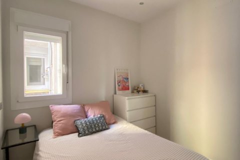 Apartment for sale Madrid, Spain 3 bedrooms, 91 sq.m. No. 113658 - photo 11