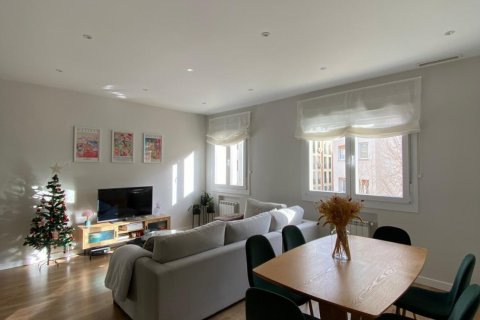 Apartment for sale Madrid, Spain 3 bedrooms, 91 sq.m. No. 113658 - photo 2
