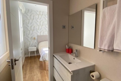Apartment for sale Madrid, Spain 3 bedrooms, 91 sq.m. No. 113658 - photo 17