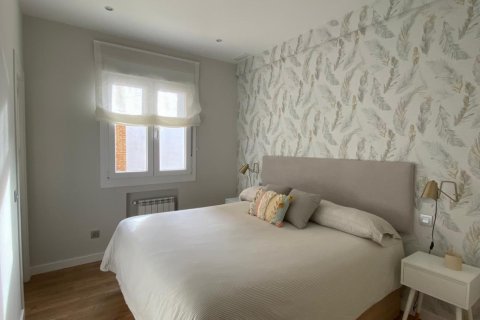 Apartment for sale Madrid, Spain 3 bedrooms, 91 sq.m. No. 113658 - photo 9