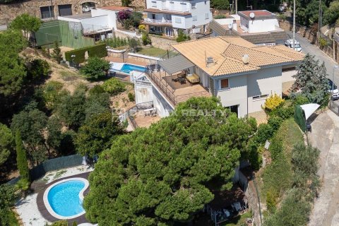 House for sale in Lloret de Mar, Girona, Spain 5 bedrooms, 508 sq.m. No. 177014 - photo 10