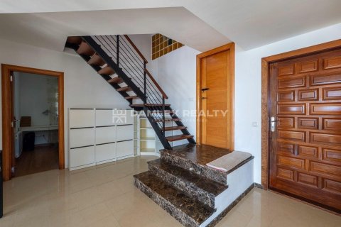 House for sale in Lloret de Mar, Girona, Spain 5 bedrooms, 508 sq.m. No. 177014 - photo 30