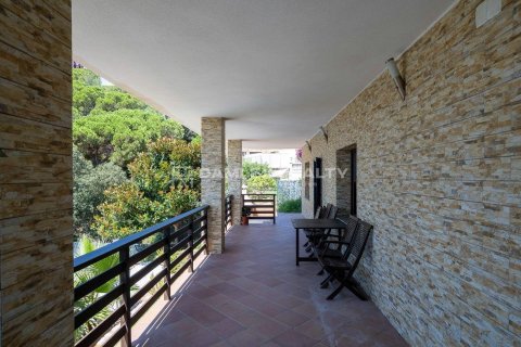 House for sale in Lloret de Mar, Girona, Spain 5 bedrooms, 508 sq.m. No. 177014 - photo 17