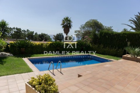House for sale in Lloret de Mar, Girona, Spain 4 bedrooms, 224 sq.m. No. 177018 - photo 4