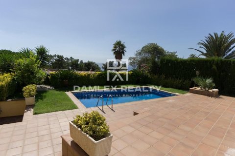 House for sale in Lloret de Mar, Girona, Spain 4 bedrooms, 224 sq.m. No. 177018 - photo 3