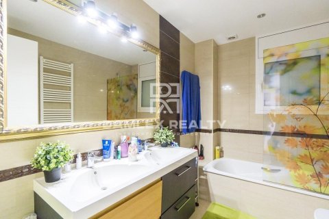 House for sale in Lloret de Mar, Girona, Spain 4 bedrooms, 224 sq.m. No. 177018 - photo 6