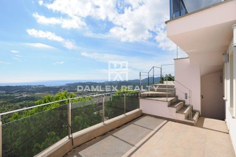 Villa for sale in Platja D'aro, Girona, Spain 4 bedrooms, 443 sq.m. No. 177019 - photo 3