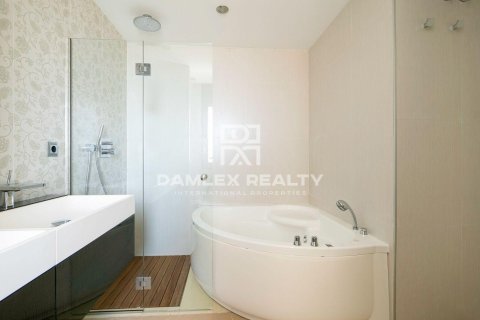 Villa for sale in Platja D'aro, Girona, Spain 4 bedrooms, 443 sq.m. No. 177019 - photo 7