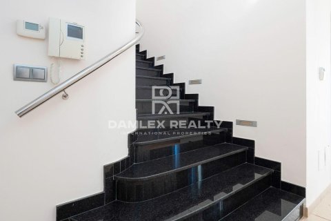 Villa for sale in Platja D'aro, Girona, Spain 4 bedrooms, 443 sq.m. No. 177019 - photo 13