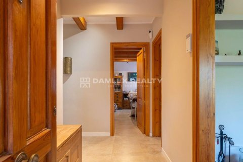 Villa for sale in Lloret de Mar, Girona, Spain 4 bedrooms, 250 sq.m. No. 177013 - photo 13