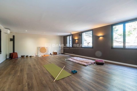 Villa for sale in Lloret de Mar, Girona, Spain 4 bedrooms, 250 sq.m. No. 177013 - photo 26