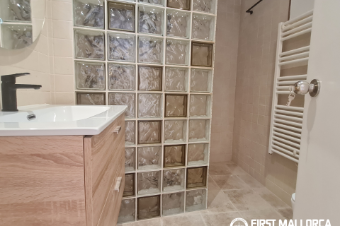 Huoneisto vuokrattavana Cala Mayor, Mallorca, Espanja, 2 makuuhuonetta, 75 m2 No. 177577 - kuva 12