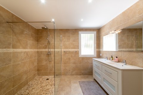 Huvila myytävänä Santa Ponsa, Mallorca, Espanja, 4 makuuhuonetta, 300 m2 No. 177573 - kuva 26