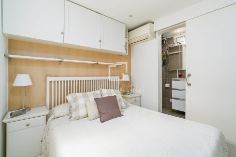 Penthauss pārdošanā Barcelona, Spānijā 1 istaba, 45 m2 Nr. 168936 - attēls 19