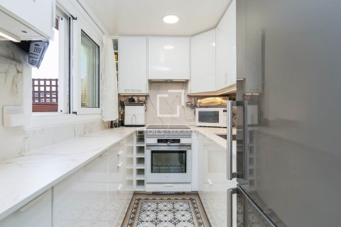 Penthauss pārdošanā Barcelona, Spānijā 1 istaba, 45 m2 Nr. 168936 - attēls 16