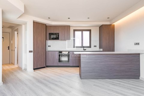 Penthauss pārdošanā Barcelona, Spānijā 2 istabas, 70 m2 Nr. 168937 - attēls 3