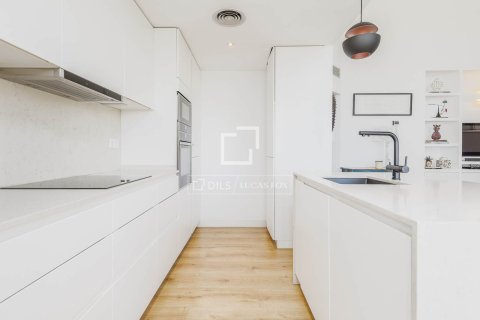 Dzīvoklis pārdošanā Barcelona, Spānijā 3 istabas, 97 m2 Nr. 168944 - attēls 8