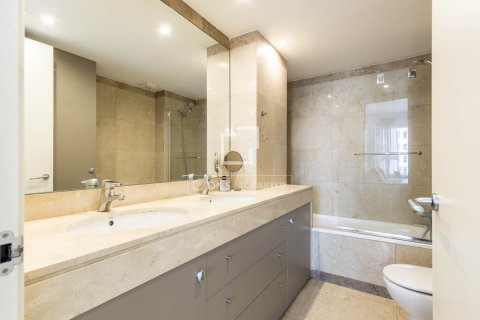 Dzīvoklis pārdošanā Barcelona, Spānijā 3 istabas, 97 m2 Nr. 168944 - attēls 21