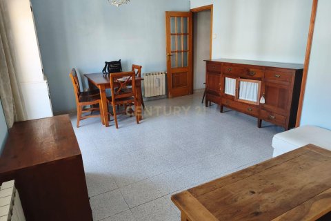 Apartament w L'Hospitalet de Llobregat, Barcelona, Hiszpania 3 sypialnie, 74 mkw. nr 191099 – zdjęcie 3