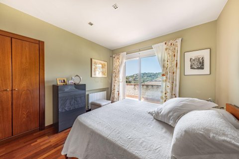 Talo myytävänä Cabrils, Barcelona, Espanja, 4 makuuhuonetta, 306.14 m2 No. 191100 - kuva 25