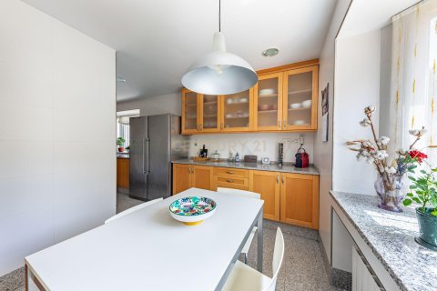 Talo myytävänä Cabrils, Barcelona, Espanja, 4 makuuhuonetta, 306.14 m2 No. 191100 - kuva 12