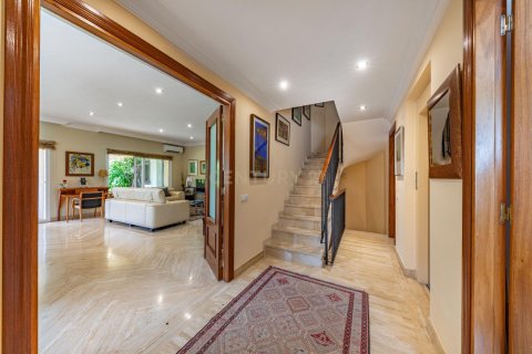 Talo myytävänä Cabrils, Barcelona, Espanja, 4 makuuhuonetta, 306.14 m2 No. 191100 - kuva 17