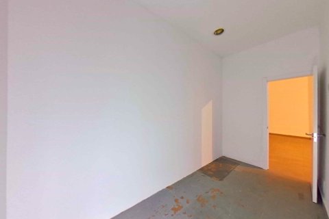 Liikekiinteistö myytävänä Sabadell, Barcelona, Espanja , 146 m2 No. 191096 - kuva 22